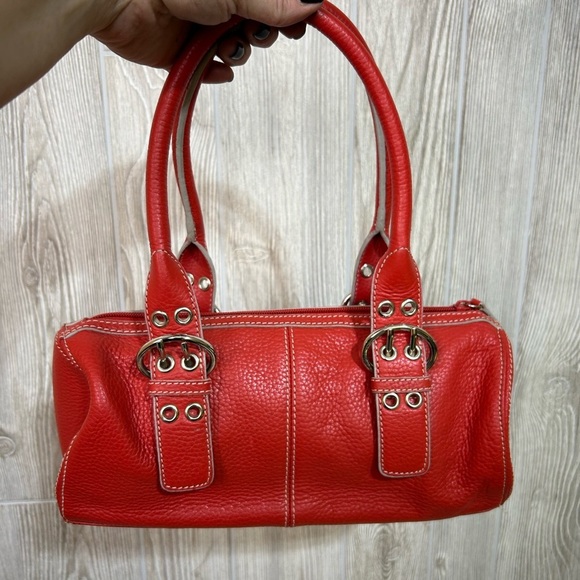 Bandolino Handbags - Bandolino Red Pebbled Leather Buckle Strap Shoulder Handbag